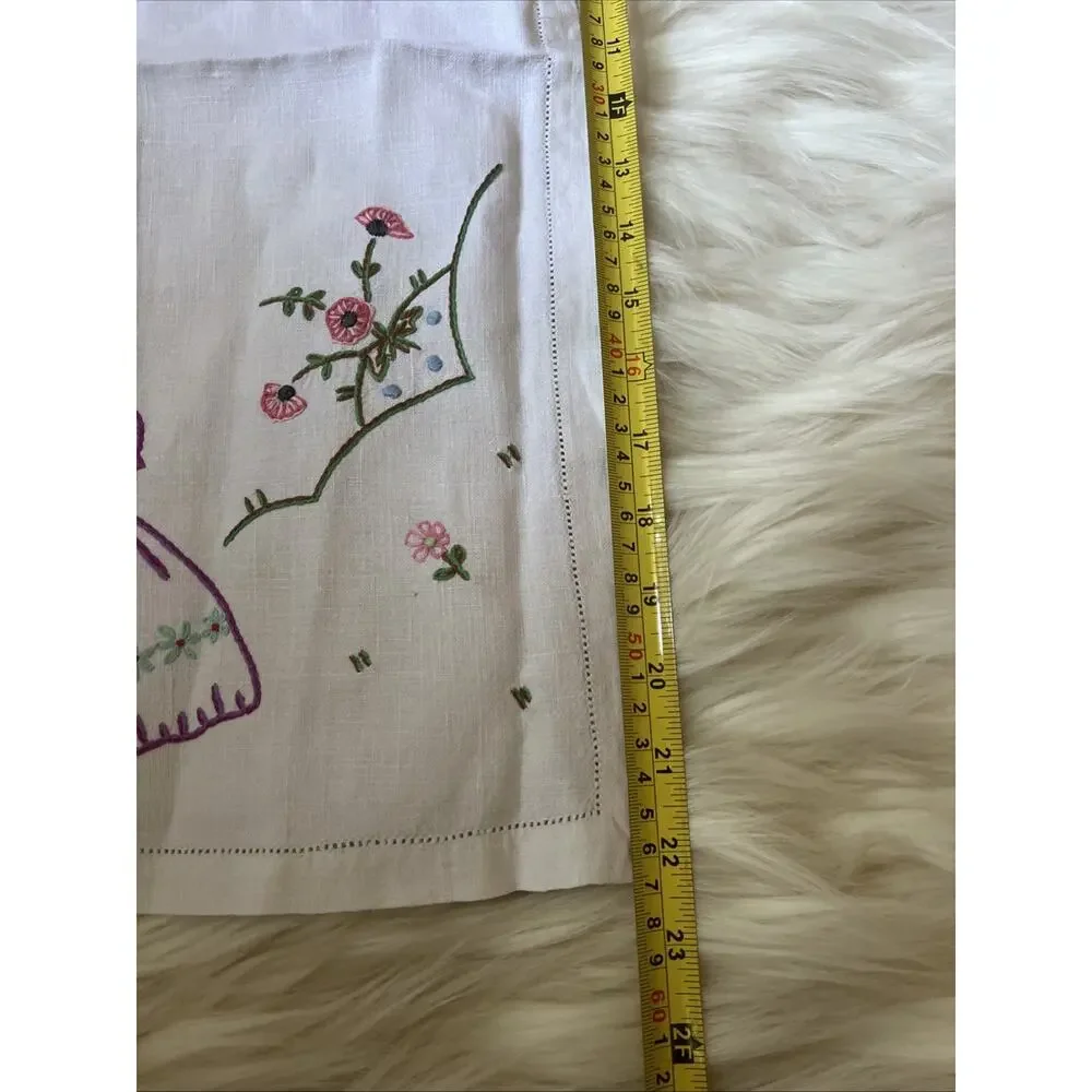 Vintage Hand Embroidered Southern Belle Linen Dresser Scarf Table Topper 22x14
